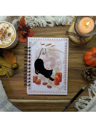 Agenda “Chat noir & Automne hygge”, lumière – Illustration à l’aquarelle, création artisanale | Tribu de chats